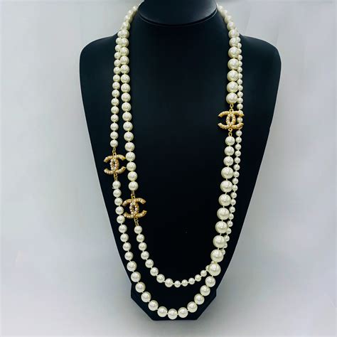 chanel inspired cc necklace|chanel vintage pearl necklace.